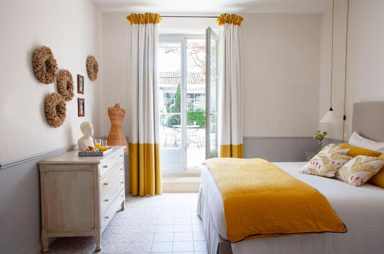Blanche Fleur Hotel Châteauneuf-de-Gadagne Eksteriør billede
