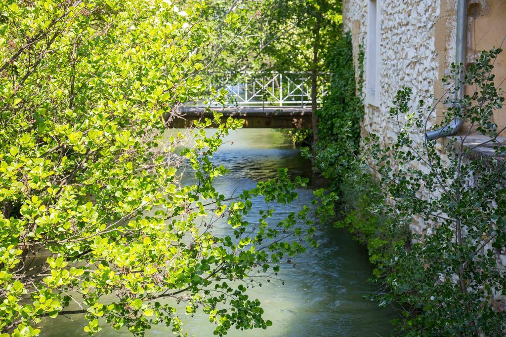 Blanche Fleur Hotel Châteauneuf-de-Gadagne Eksteriør billede